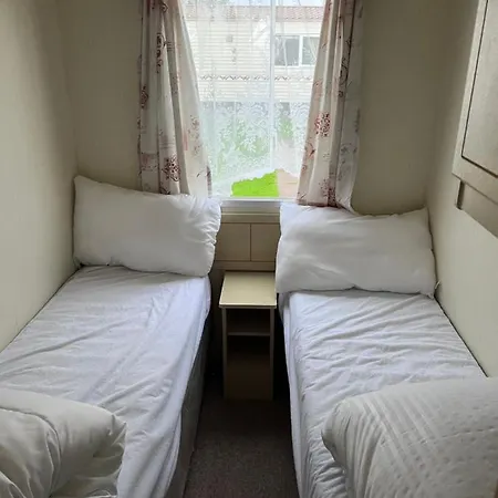 S422 Golden Palm 8 Berth Caravan Chapel St. Leonards Exterior foto